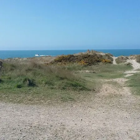 Gites De La Pointe D'agon Дом отдыха