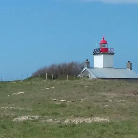 Gites De La Pointe D'agon Дом отдыха